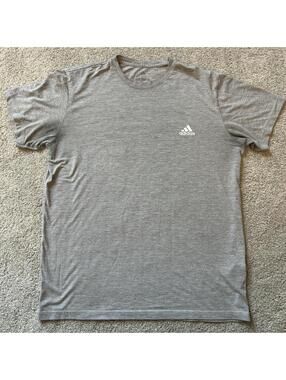 Adidas Gray Heather Men’s size L Athletic T-Shirt